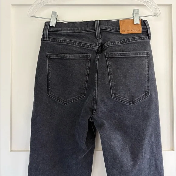 Aritzia Denim Forum Arlo High Rise Straight Jean Size 26 - Picture 5 of 8